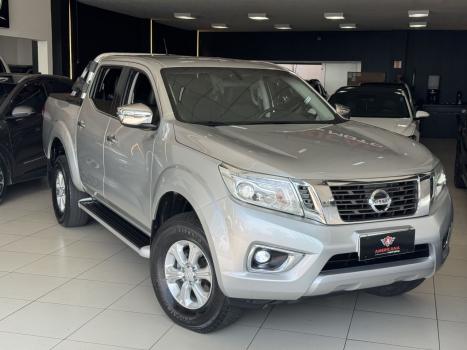 NISSAN Frontier 2.3 16V XE 4X4 CABINE DUPLA BI-TURBO DIESEL AUTOM�TICO, Foto 2