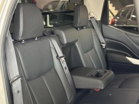 NISSAN Frontier 2.3 16V XE 4X4 CABINE DUPLA BI-TURBO DIESEL AUTOM�TICO, Foto 12
