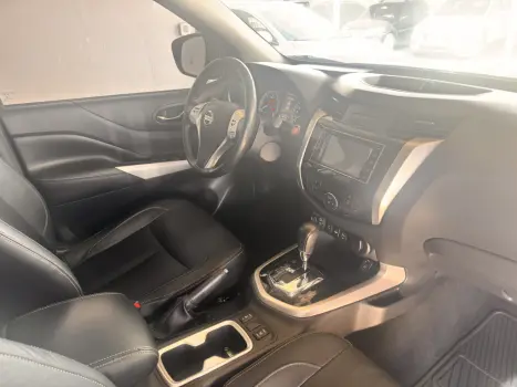 NISSAN Frontier 2.3 16V LE 4X4 CABINE DUPLA BI-TURBO DIESEL AUTOM�TICO, Foto 14