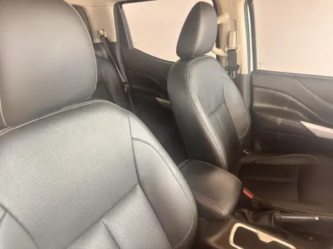 NISSAN Frontier 2.3 16V LE 4X4 CABINE DUPLA BI-TURBO DIESEL AUTOM�TICO, Foto 15