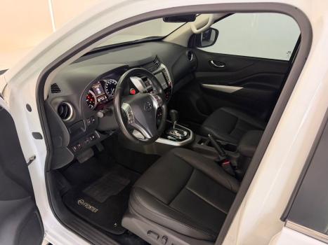 NISSAN Frontier 2.3 16V XE 4X4 CABINE DUPLA BI-TURBO DIESEL AUTOM�TICO, Foto 3