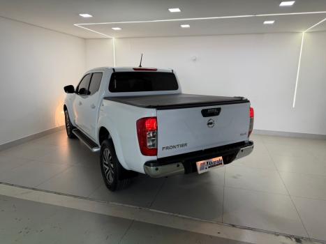 NISSAN Frontier 2.3 16V XE 4X4 CABINE DUPLA BI-TURBO DIESEL AUTOM�TICO, Foto 13