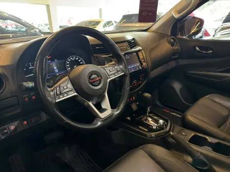 NISSAN Frontier 2.3 16V LE 4X4 CABINE DUPLA BI-TURBO DIESEL AUTOM�TICO, Foto 15