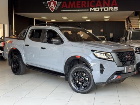NISSAN Frontier 2.3 16V PRO4X CABINE DUPLA 4X4 BI-TURBO DIESEL AUTOM�TICO, Foto 2