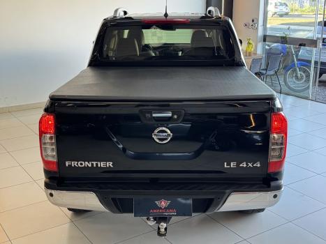 NISSAN Frontier 2.3 16V LE 4X4 CABINE DUPLA BI-TURBO DIESEL AUTOM�TICO, Foto 5
