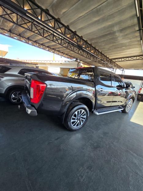 NISSAN Frontier 2.3 16V XE 4X4 CABINE DUPLA BI-TURBO DIESEL AUTOM�TICO, Foto 3