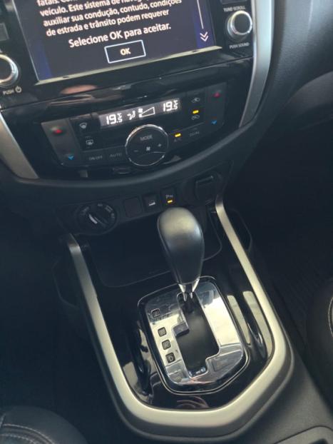 NISSAN Frontier 2.3 16V XE 4X4 CABINE DUPLA BI-TURBO DIESEL AUTOM�TICO, Foto 8
