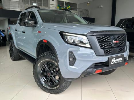 NISSAN Frontier 2.3 16V PRO4X CABINE DUPLA 4X4 BI-TURBO DIESEL AUTOM�TICO, Foto 3