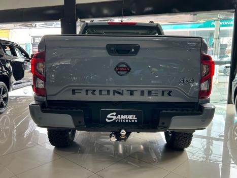 NISSAN Frontier 2.3 16V PRO4X CABINE DUPLA 4X4 BI-TURBO DIESEL AUTOM�TICO, Foto 5