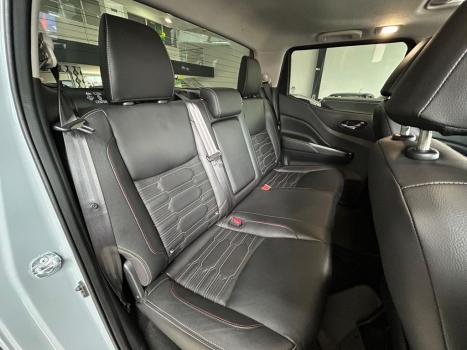 NISSAN Frontier 2.3 16V PRO4X CABINE DUPLA 4X4 BI-TURBO DIESEL AUTOM�TICO, Foto 13