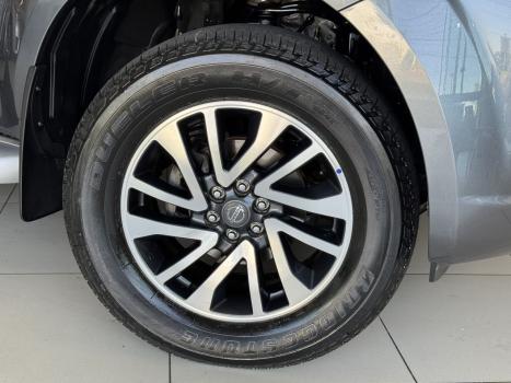 NISSAN Frontier 2.3 16V LE 4X4 CABINE DUPLA BI-TURBO DIESEL AUTOM�TICO, Foto 4