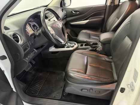 NISSAN Frontier 2.3 16V XE 4X4 CABINE DUPLA BI-TURBO DIESEL AUTOM�TICO, Foto 6