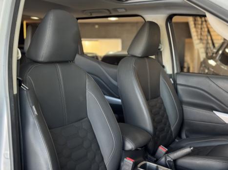 NISSAN Frontier 2.3 16V PLATINUM CABINE DUPLA 4X4 BI-TURBO DIESEL AUTOM�TICO, Foto 10