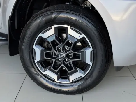NISSAN Frontier 2.3 16V PLATINUM CABINE DUPLA 4X4 BI-TURBO DIESEL AUTOM�TICO, Foto 18