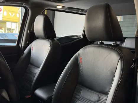 NISSAN Frontier 2.3 16V PRO4X CABINE DUPLA 4X4 BI-TURBO DIESEL AUTOM�TICO, Foto 20
