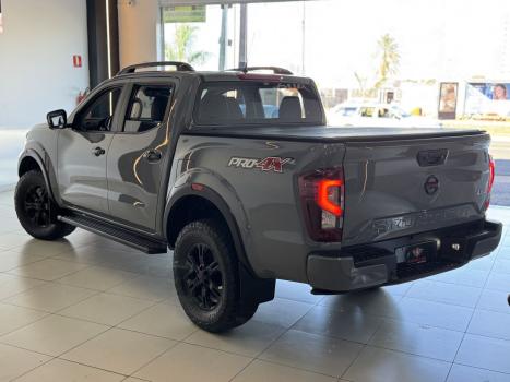 NISSAN Frontier 2.3 16V PRO4X CABINE DUPLA 4X4 BI-TURBO DIESEL AUTOM�TICO, Foto 5