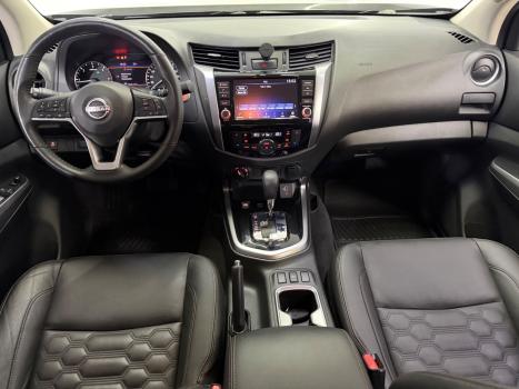 NISSAN Frontier 2.3 16V XE 4X4 CABINE DUPLA BI-TURBO DIESEL AUTOM�TICO, Foto 4