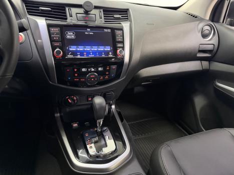 NISSAN Frontier 2.3 16V XE 4X4 CABINE DUPLA BI-TURBO DIESEL AUTOM�TICO, Foto 8