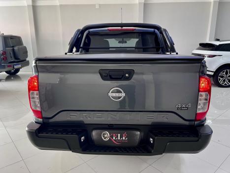 NISSAN Frontier 2.3 ATTACK CABINE DUPLA 4X4 BI-TURBO DIESEL AUTOM�TICO, Foto 5