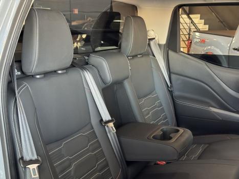 NISSAN Frontier 2.3 16V PRO4X CABINE DUPLA 4X4 BI-TURBO DIESEL AUTOM�TICO, Foto 13