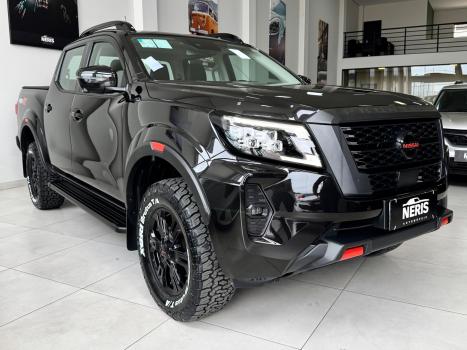 NISSAN Frontier 2.3 16V PRO4X CABINE DUPLA 4X4 BI-TURBO DIESEL AUTOM�TICO, Foto 3