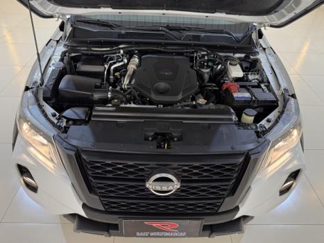 NISSAN Frontier 2.3 ATTACK CABINE DUPLA 4X4 BI-TURBO DIESEL AUTOM�TICO, Foto 18