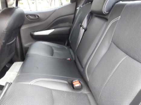 NISSAN Frontier 2.3 ATTACK CABINE DUPLA 4X4 BI-TURBO DIESEL AUTOM�TICO, Foto 6