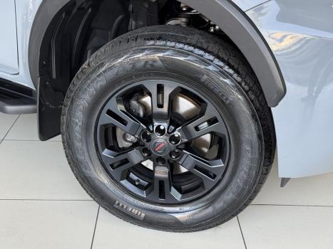 NISSAN Frontier 2.3 16V PRO4X CABINE DUPLA 4X4 BI-TURBO DIESEL AUTOM�TICO, Foto 4