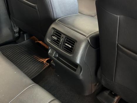NISSAN Frontier 2.3 16V PRO4X CABINE DUPLA 4X4 BI-TURBO DIESEL AUTOM�TICO, Foto 17