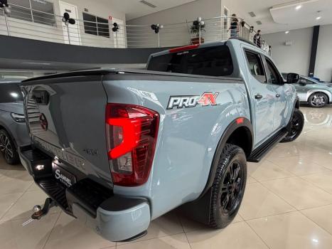 NISSAN Frontier 2.3 16V PRO4X CABINE DUPLA 4X4 BI-TURBO DIESEL AUTOM�TICO, Foto 4