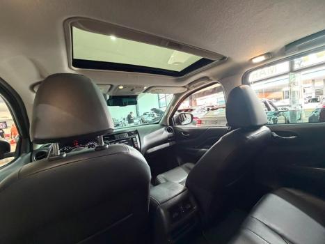 NISSAN Frontier 2.3 16V PRO4X CABINE DUPLA 4X4 BI-TURBO DIESEL AUTOM�TICO, Foto 8