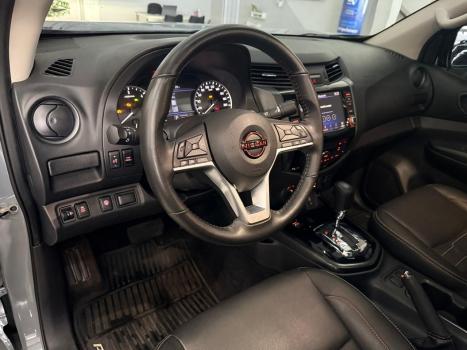 NISSAN Frontier 2.3 16V PRO4X CABINE DUPLA 4X4 BI-TURBO DIESEL AUTOM�TICO, Foto 10