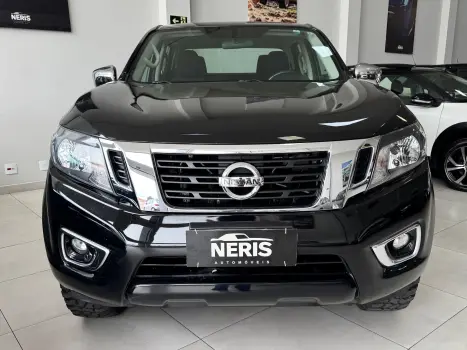 NISSAN Frontier 2.3 16V SE 4X4 CABINE DUPLA BI-TURBO DIESEL AUTOM�TICO, Foto 2