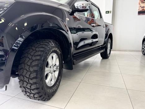 NISSAN Frontier 2.3 16V SE 4X4 CABINE DUPLA BI-TURBO DIESEL AUTOM�TICO, Foto 11