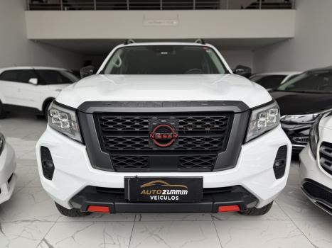 NISSAN Frontier 2.3 16V PRO4X CABINE DUPLA 4X4 BI-TURBO DIESEL AUTOM�TICO, Foto 2