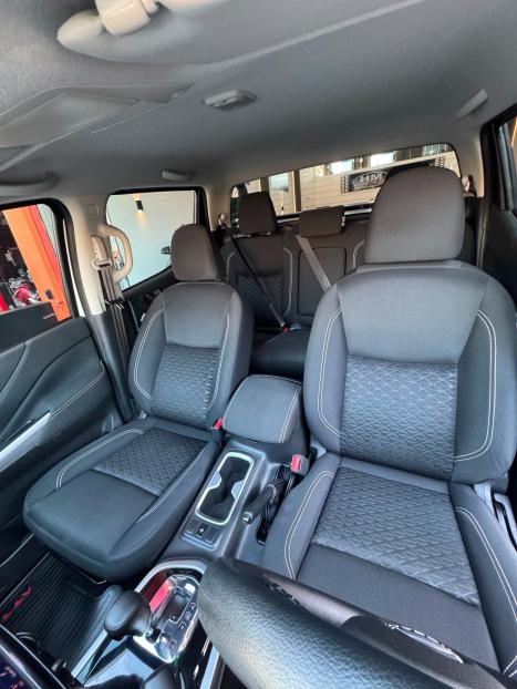 NISSAN Frontier 2.3 ATTACK CABINE DUPLA 4X4 BI-TURBO DIESEL AUTOM�TICO, Foto 5