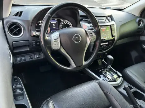 NISSAN Frontier 2.3 16V XE 4X4 CABINE DUPLA BI-TURBO DIESEL AUTOM�TICO, Foto 12