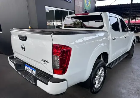 NISSAN Frontier 2.3 16V SE 4X4 CABINE DUPLA BI-TURBO DIESEL AUTOM�TICO, Foto 5