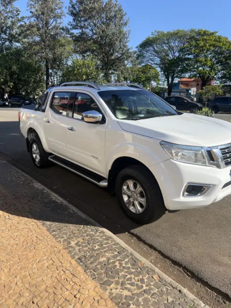 NISSAN Frontier 2.3 16V LE 4X4 CABINE DUPLA BI-TURBO DIESEL AUTOM�TICO, Foto 2