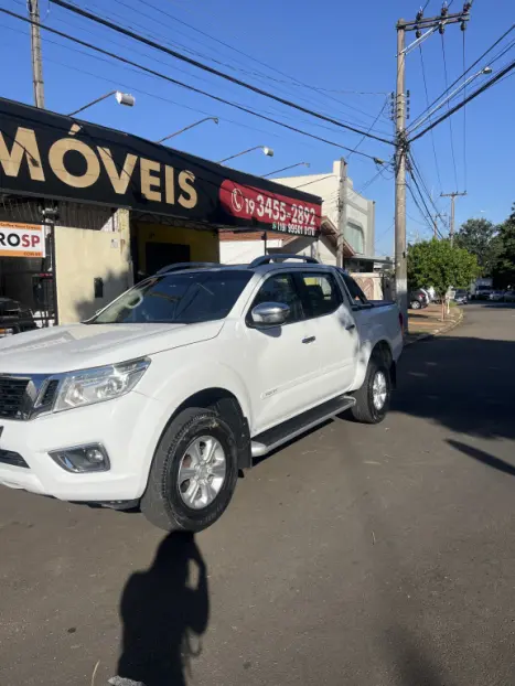 NISSAN Frontier 2.3 16V LE 4X4 CABINE DUPLA BI-TURBO DIESEL AUTOM�TICO, Foto 3