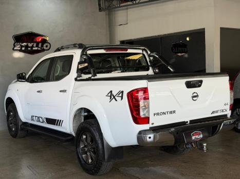 NISSAN Frontier 2.3 16V SE 4X4 CABINE DUPLA BI-TURBO DIESEL AUTOM�TICO, Foto 7
