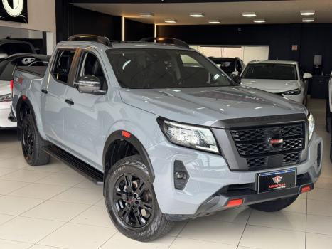 NISSAN Frontier 2.3 16V PRO4X CABINE DUPLA 4X4 BI-TURBO DIESEL AUTOM�TICO, Foto 2