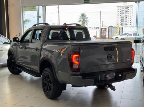 NISSAN Frontier 2.3 16V PRO4X CABINE DUPLA 4X4 BI-TURBO DIESEL AUTOM�TICO, Foto 6