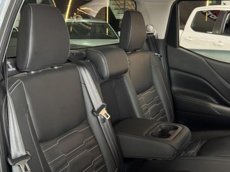 NISSAN Frontier 2.3 16V PRO4X CABINE DUPLA 4X4 BI-TURBO DIESEL AUTOM�TICO, Foto 14