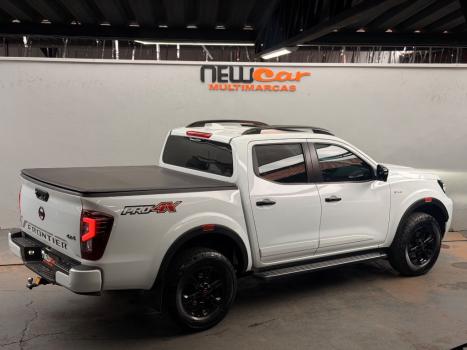 NISSAN Frontier 2.3 16V PRO4X CABINE DUPLA 4X4 BI-TURBO DIESEL AUTOMÁTICO, Foto 2