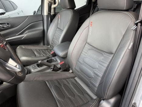 NISSAN Frontier 2.3 16V PRO4X CABINE DUPLA 4X4 BI-TURBO DIESEL AUTOMÁTICO, Foto 4