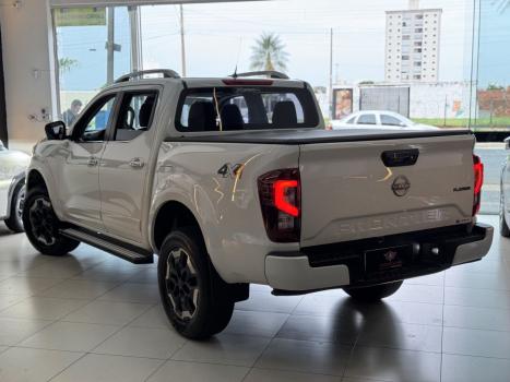 NISSAN Frontier 2.3 16V PLATINUM CABINE DUPLA 4X4 BI-TURBO DIESEL AUTOMÁTICO, Foto 5