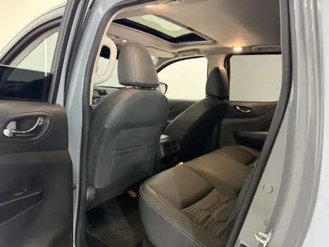 NISSAN Frontier 2.3 16V PRO4X CABINE DUPLA 4X4 BI-TURBO DIESEL AUTOMÁTICO, Foto 8
