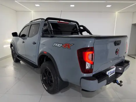 NISSAN Frontier 2.3 16V PRO4X CABINE DUPLA 4X4 BI-TURBO DIESEL AUTOMÁTICO, Foto 12