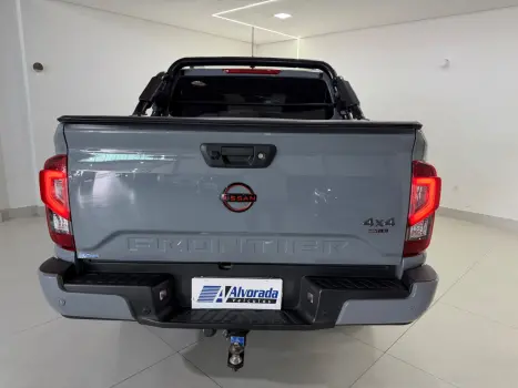 NISSAN Frontier 2.3 16V PRO4X CABINE DUPLA 4X4 BI-TURBO DIESEL AUTOMÁTICO, Foto 13